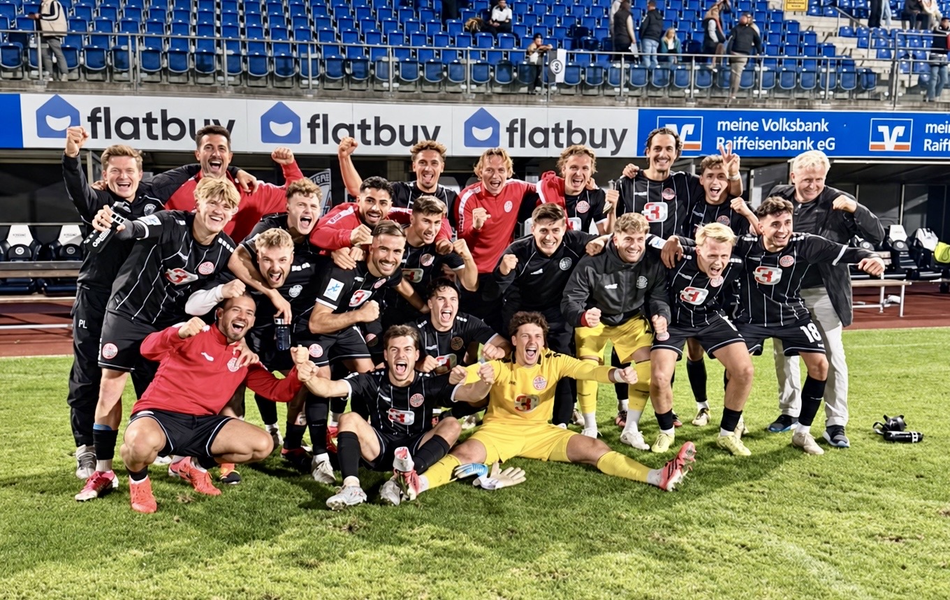 2:1 in Burghausen! Endlich der erste Regionalliga-Sieg des TSV Landsberg