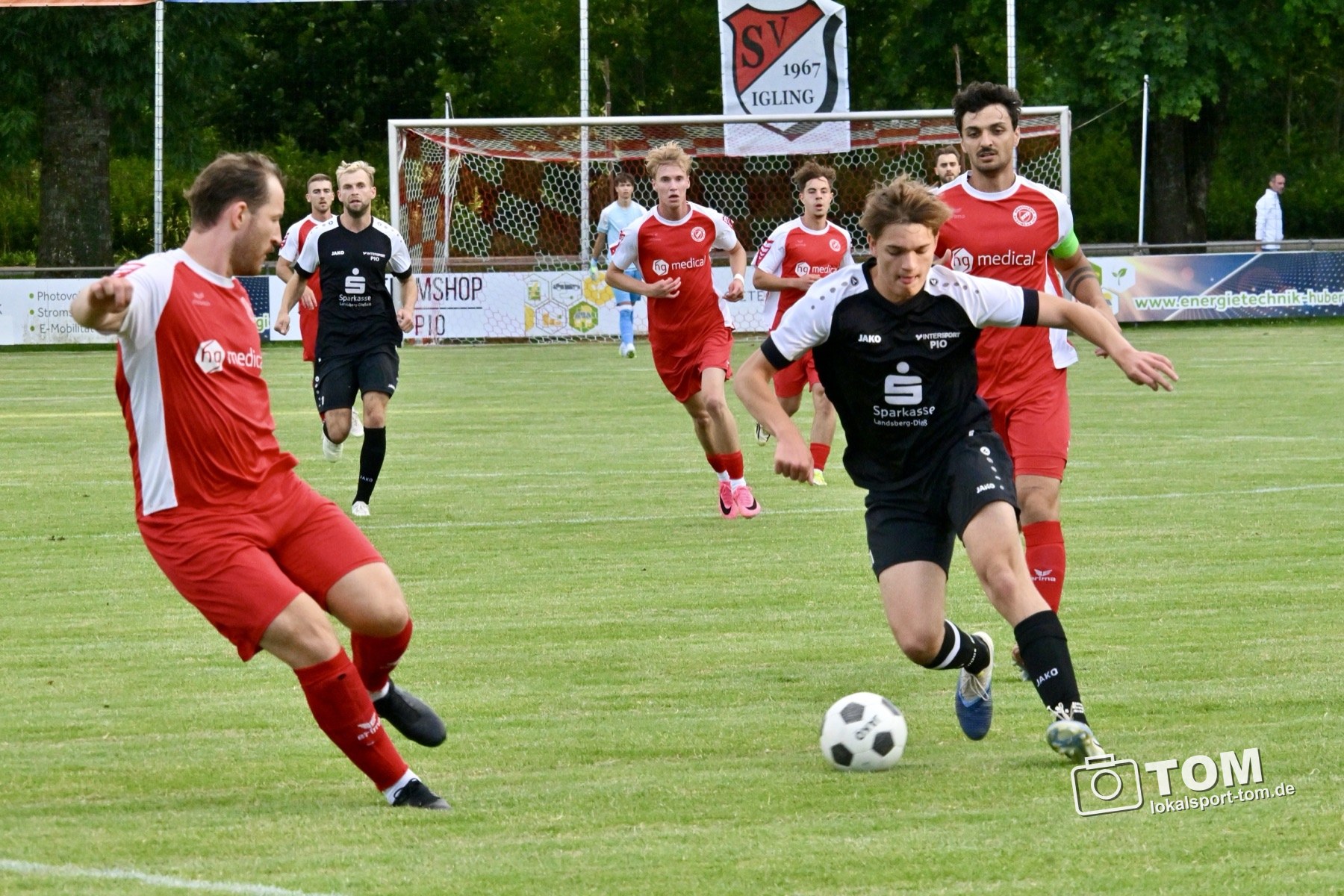 Spielszene zwischen dem SV Igling und dem SV Raisting