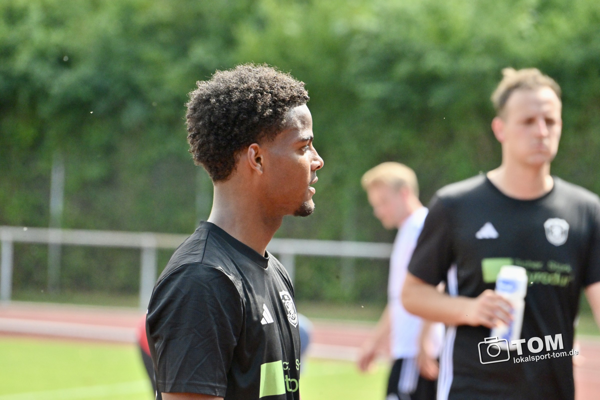 Die Bilder vom 3:0-Sieg des VfL Kaufering in Königsbrunn – Foto 8